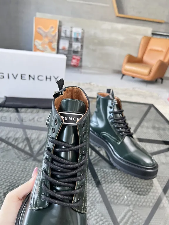 Givenchy Shoe 